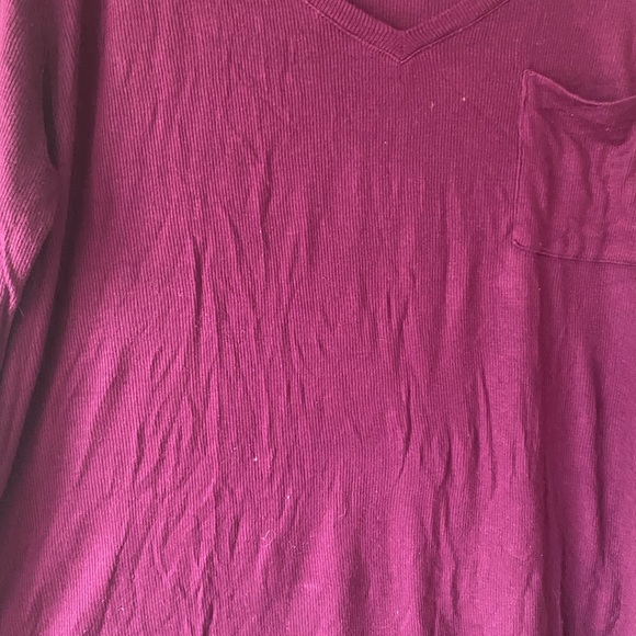 Stretchy, flowy maroon top with a deep V-neck, size XL - Picture 7 of 8